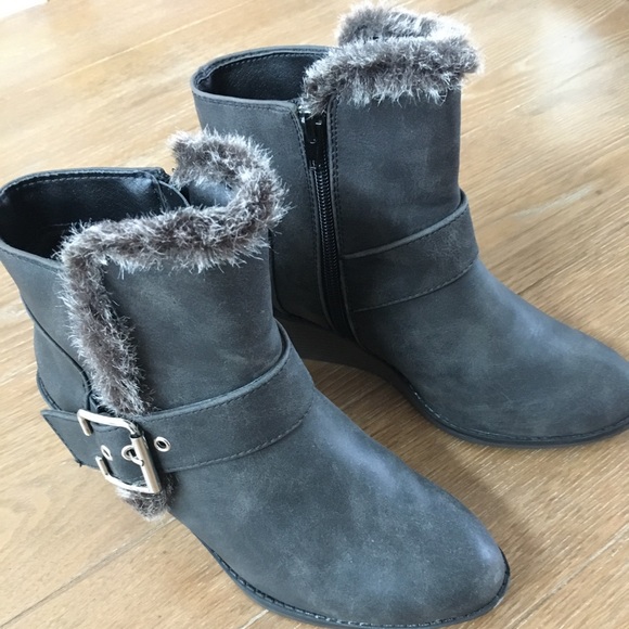 3/$20 SALE | Rampage Booties - Picture 5 of 8